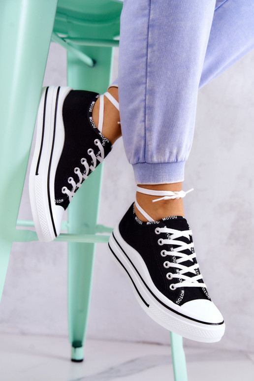 nööritavad Spordijalatsid mustad Menifee