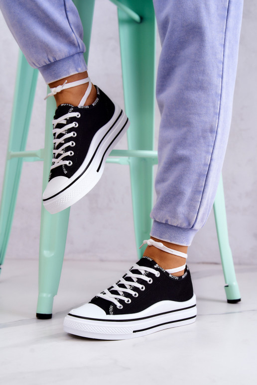 nööritavad Spordijalatsid mustad Menifee