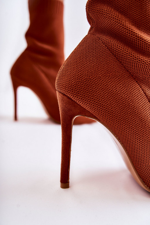 Saapad kõrge jämeda kontsaga pruunid värvi Luisell