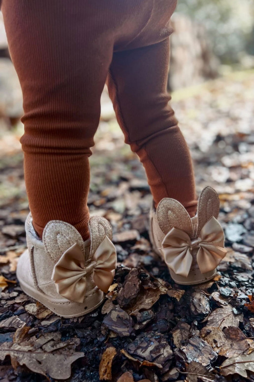 Laste voodriga nööpidega lumesaapad lipsukesega beeži värvi Meriva Laste voodriga nööpidega lumesaapad lipsukesega beeži värvi Meriva