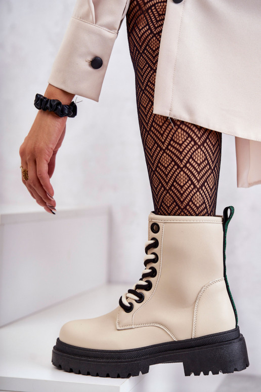 Naiste poolsaapad säärsaapad Elevandiluu värvi Denila