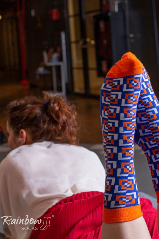 Geomeetriliste mustritega vikerkaare sokid 3 paar