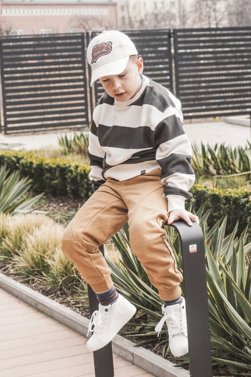 Laste jalanõud Klassikalise mudeli vabaajajalatsi Big Star LL374002 valget värvi Laste jalanõud Klassikalise mudeli vabaajajalatsi Big Star LL374002 valget värvi