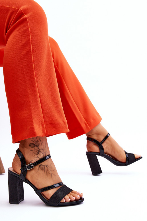 läikiv Elegantsed kõrge kontsaga sandaalid mustad Alicia