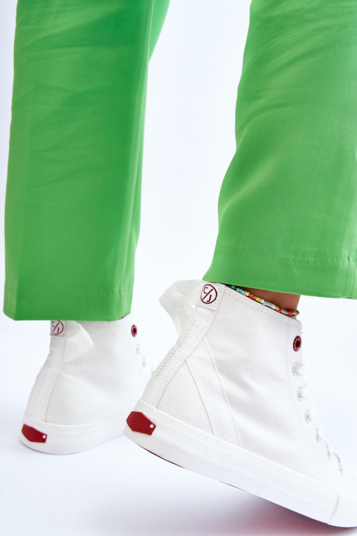 Klassikalise mudeli vabaajajalatsi Cross Jeans LL2R4086C valget värvi