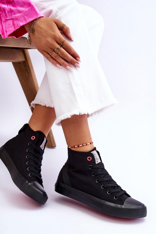 Klassikalise mudeli vabaajajalatsi Cross Jeans LL2R4088C mustad