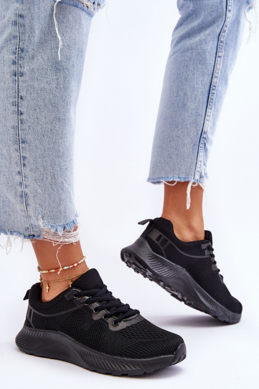 Klassikalises stiilis nööriga spordijalatsid mustad Darla