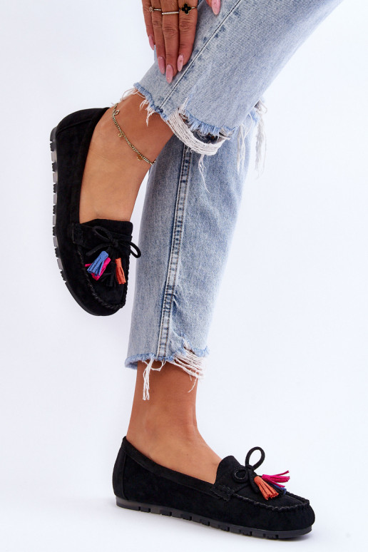 Seemisnahast mokassiinid tuttidega mustad Dorine