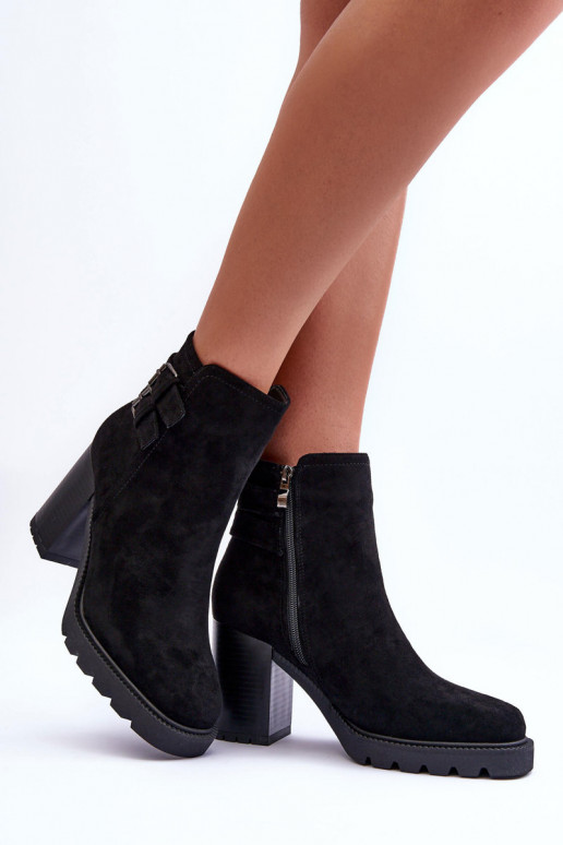 Seemisnahast kingad kõrge jämeda kontsaga mustad Makeline