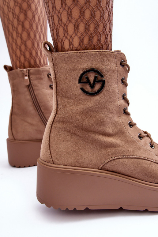 Seemisnahast kingad säärsaapad beeži värvi Lavica