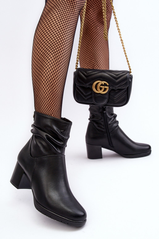 Naiste poolsaapad kõrge jämeda kontsaga mustad Liriam Naiste poolsaapad kõrge jämeda kontsaga mustad Liriam