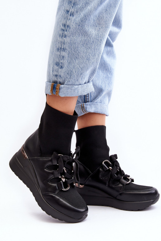 Naiste poolsaapad mustad Helladina