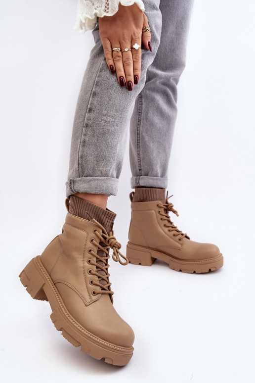 jalanõud Naiste poolsaapad beeži värvi Rivella