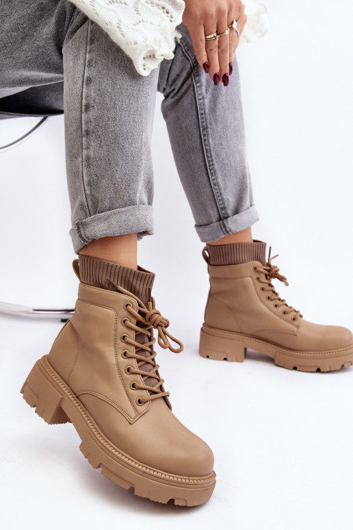 jalanõud Naiste poolsaapad beeži värvi Rivella