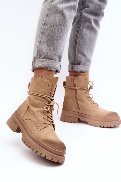 Massiivse beeži tallaga naiste saapad Narelona