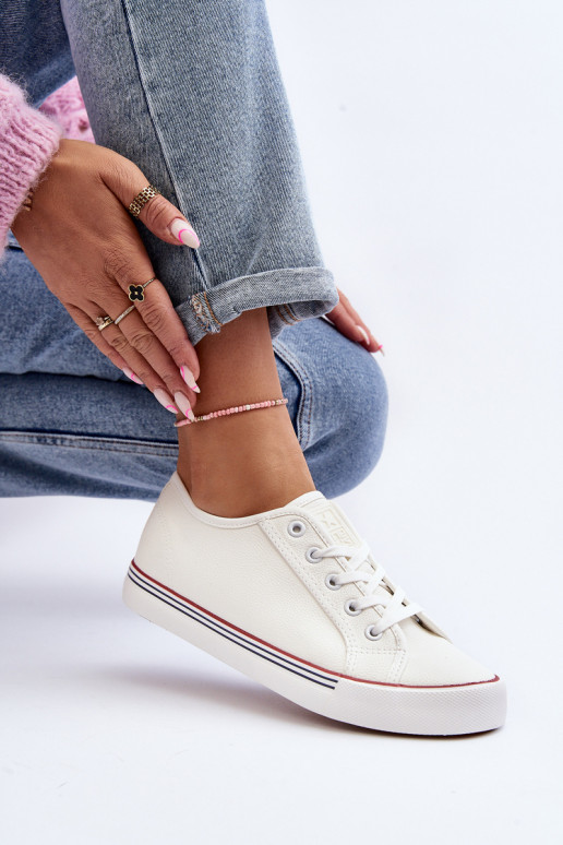 Naistesaapad eko-nahast valget värvi Lirean