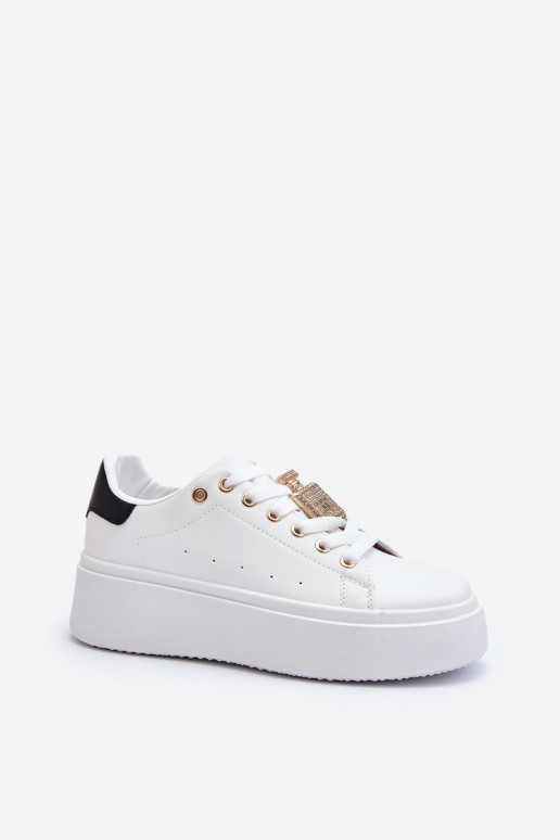 Sneakers tüüpi jalanõud kaunistustega valget värvi Celedria Sneakers tüüpi jalanõud kaunistustega valget värvi Celedria
