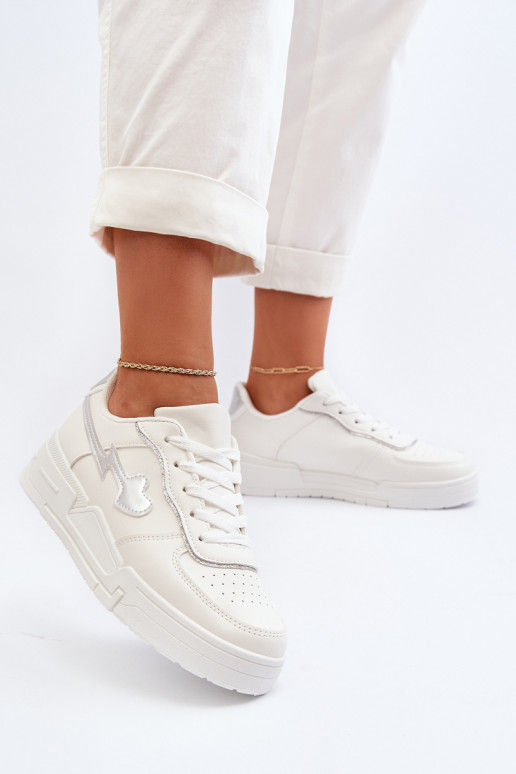 Sneakers tüüpi jalanõud platvormiga valget värvi Zeparine Sneakers tüüpi jalanõud platvormiga valget värvi Zeparine