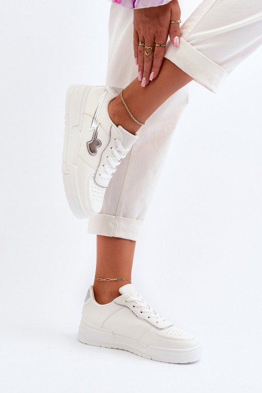 Sneakers tüüpi jalanõud platvormiga valget värvi Zeparine Sneakers tüüpi jalanõud platvormiga valget värvi Zeparine