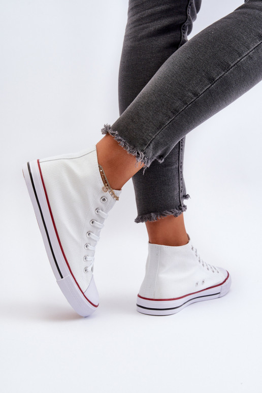 naiste saapad valget värvi Socerio