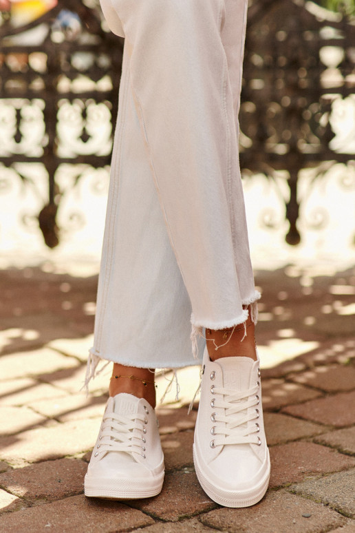 Klassikalise mudeli naiste saapad Big Star NN274285 valget värvi