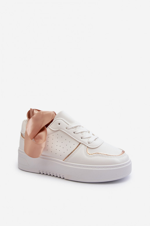 Sneakers tüüpi jalanõud platvormiga valget värvi Tessama