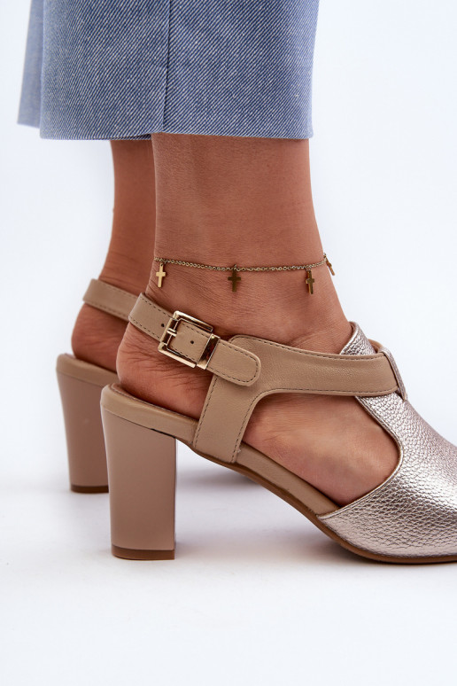 Naistesandaalid eko-nahast Kuldset värvi Queenmarie