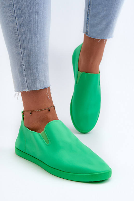 Spordijalatsid vabaaja jalanõud Slip-On Rohelist värvi Lovinia  Spordijalatsid vabaaja jalanõud Slip-On Rohelist värvi Lovinia