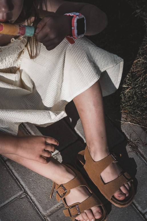 sandaalid Laste jalanõud  krõpsudega kinnitatav pruunid värvi Rorria