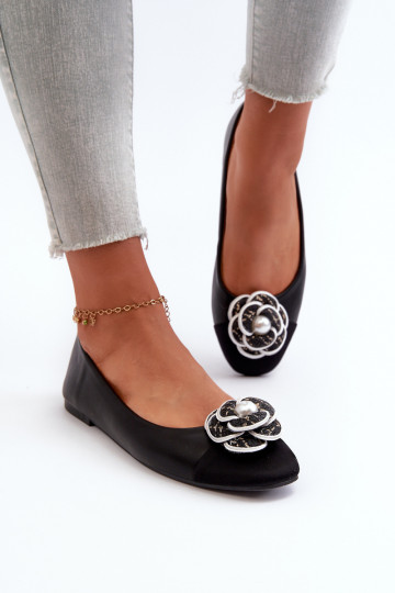 Baleriinad  Eko    Detalem Must Divinella