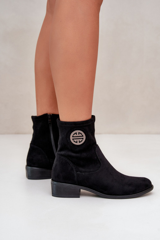 Naiste poolsaapad Nööpidega   Detalem owe Must Lerioria