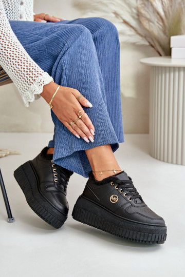  tüüpi jalanõud spordijalatsid  voodriga  Must Verissha