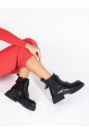 Mustad  naiste saapad 2