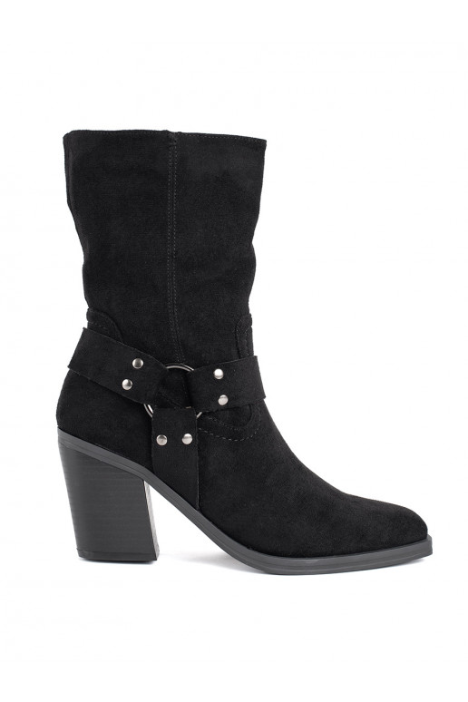 seemisnakhsed Mustad  seemisnakhsed Mustad