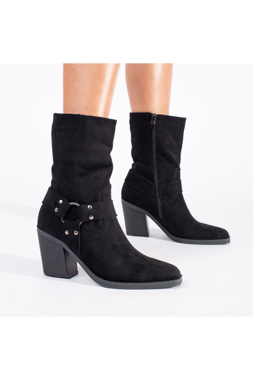 seemisnakhsed Mustad  seemisnakhsed Mustad