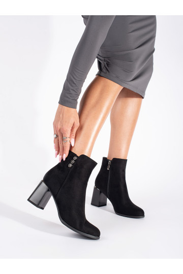 seemisnakhsed Mustad