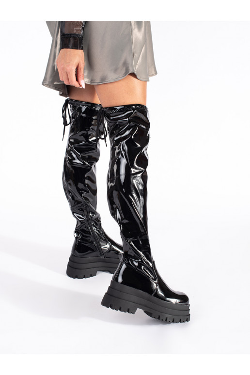 Must  pikad saapad platvormiga Must  pikad saapad platvormiga