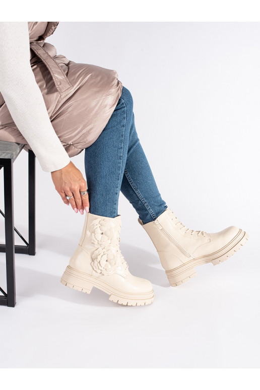 beeži värvi  naiste saapad beeži värvi  naiste saapad