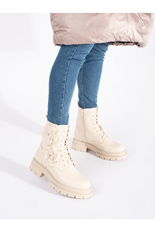 beeži värvi  naiste saapad beeži värvi  naiste saapad