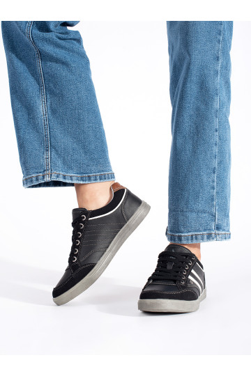 Must  naiste kingad VICO 2