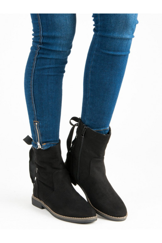  lumesaapad Mustad ze 