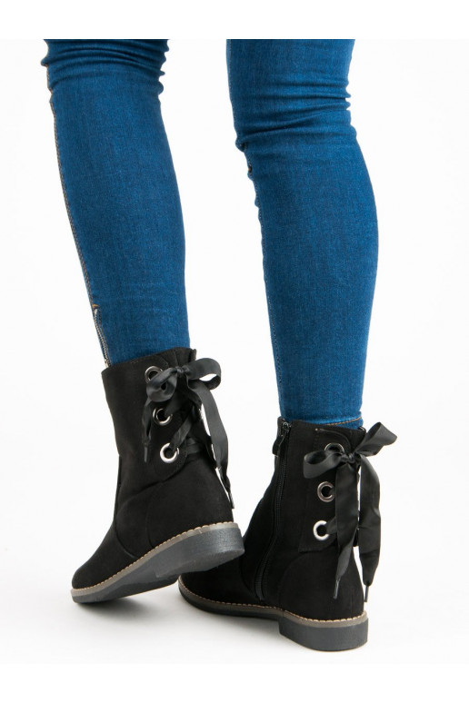  lumesaapad Mustad ze 