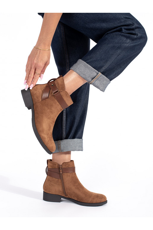 pruunid värvi  naiste saapad