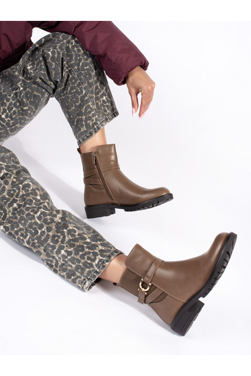 pruunid värvi  naiste saapad