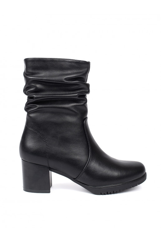 Must   naiste saapad  Sergio Leone