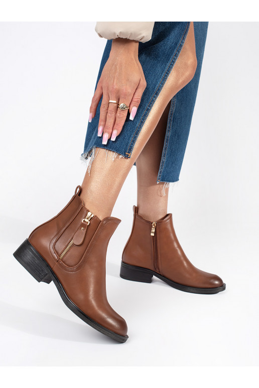 pruunid värvi  Naiste saapad z ozdobnym zamkiem