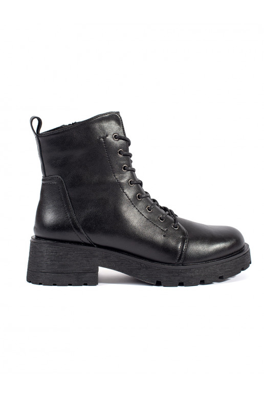 Mustad lumesaapad  Sergio Leone   Mustad lumesaapad  Sergio Leone