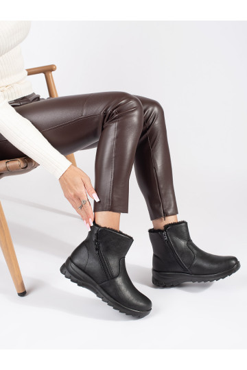 Must   naiste saapad 2