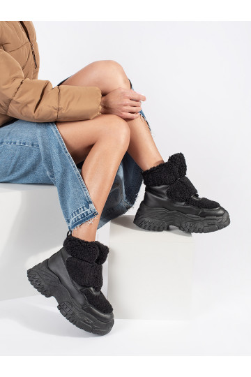 Must Naiste lumesaapad platvormiga karusnahaga typu baranek 2