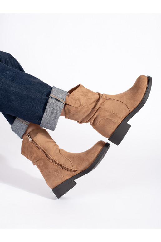 beeži värvi    beeži värvi